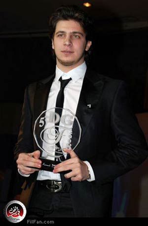 محمد قماح وجائزة أفضل مطرب صاعد في حفل دير جيست 2009
