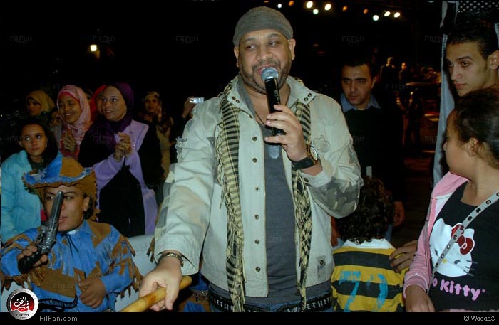 عصام كاريكا