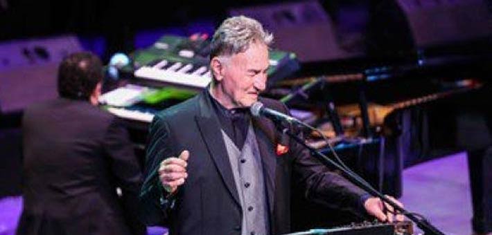 عزت أبو عوف في حفلة بدار الأوبرا المصرية