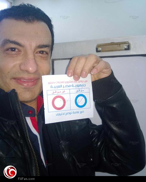 إيهاب توفي يصوت بـ&quot;نعم&quot;