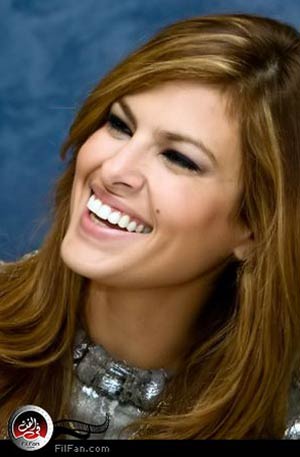 النجمة إيفا مينديز