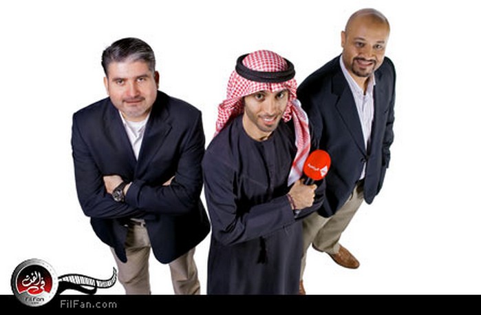 من اليسار لليمين: أيمن عبد الواحد وفراس النمري وحماد الإبراهيم معلقوا منافسات الفورميلا على أبو ظبي الرياضية