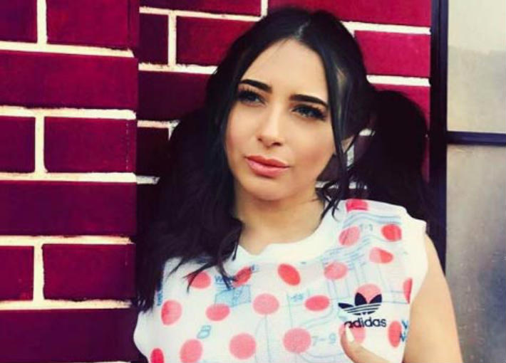 المطربة ساندي