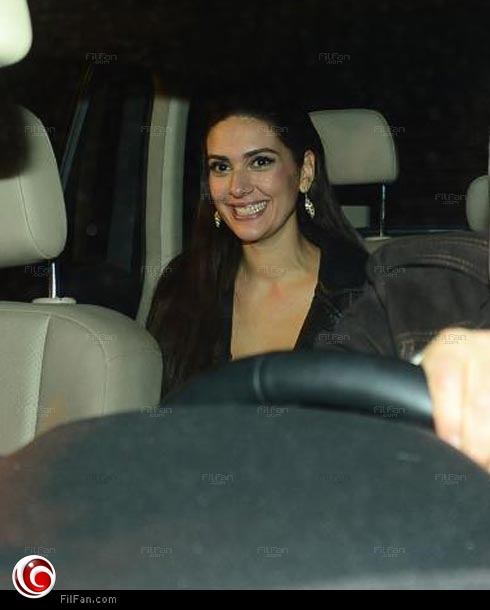 الممثلة التركية بيرجوزار كوريل