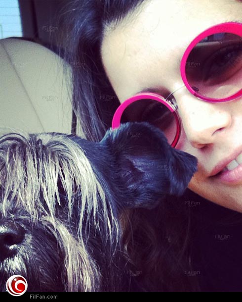 بيرين سان وكلبها