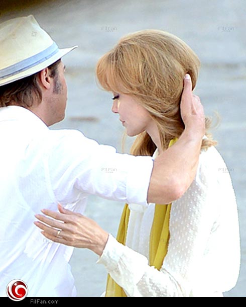 براد بيت يواسي أنجلينا جولي