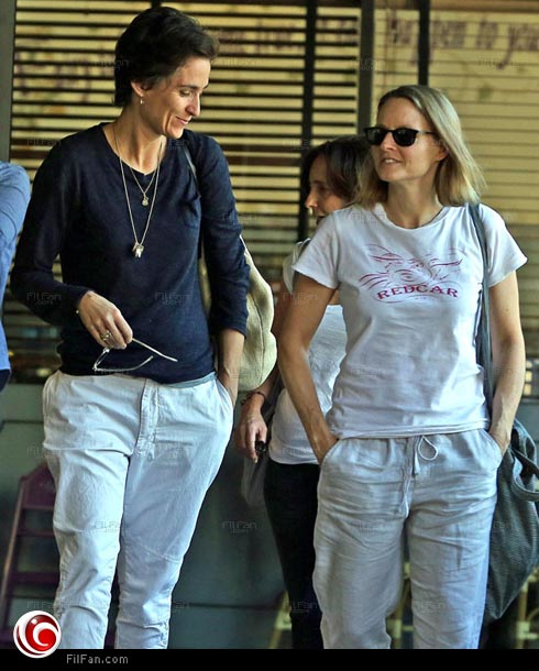 جودي فوستر مع زوجتها ألكساندرا هديسون 