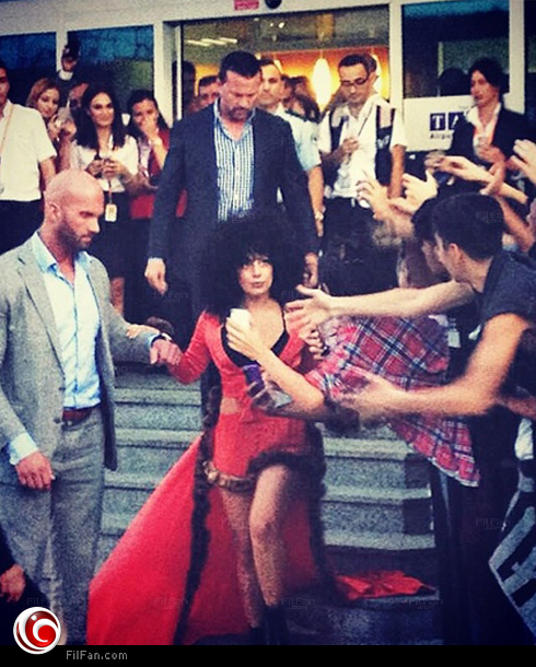 الجمهور التركي يرحب بليدي جاجا