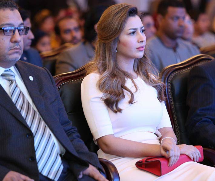 جنات في المؤتمر