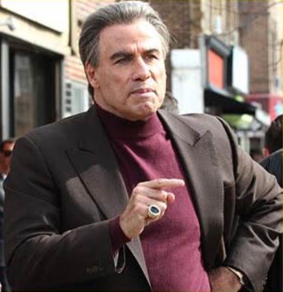 ترافولتا أثناء التصوير