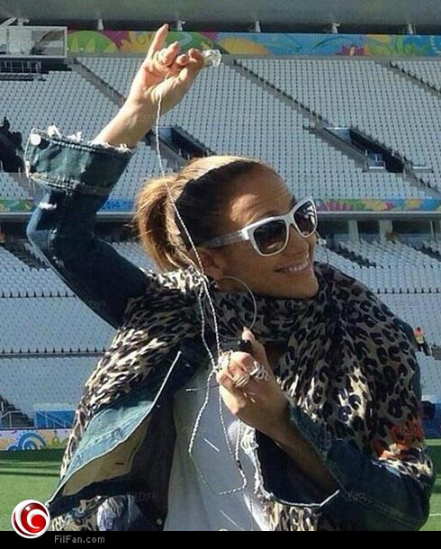 جينفر لوبيز تحضر لإحياء حفل الافتتاح من الاستاد