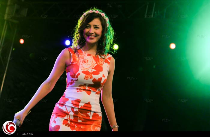 جنات في الحفل