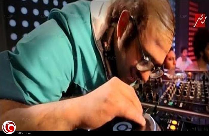 أبو حفيظة يغني &quot;مصر فيها رجالة&quot;