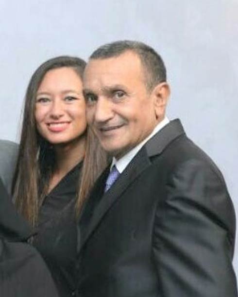 المخرج أحمد هجرس وابنته