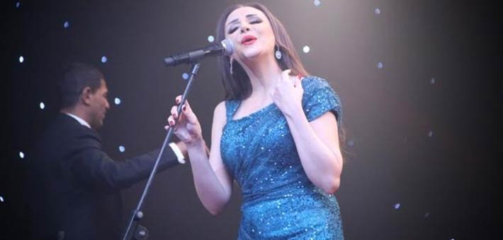 أنغام في حفلها بفندق &quot;دوسيت&quot;