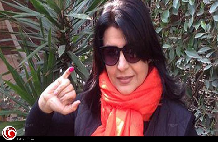 منى الشاذلي وأصبعها الفسفوري