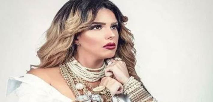 دنيا عبد العزيز