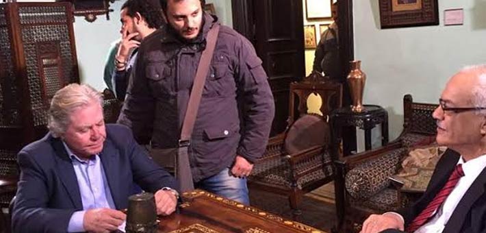 حسين فهمي في كواليس البرنامج