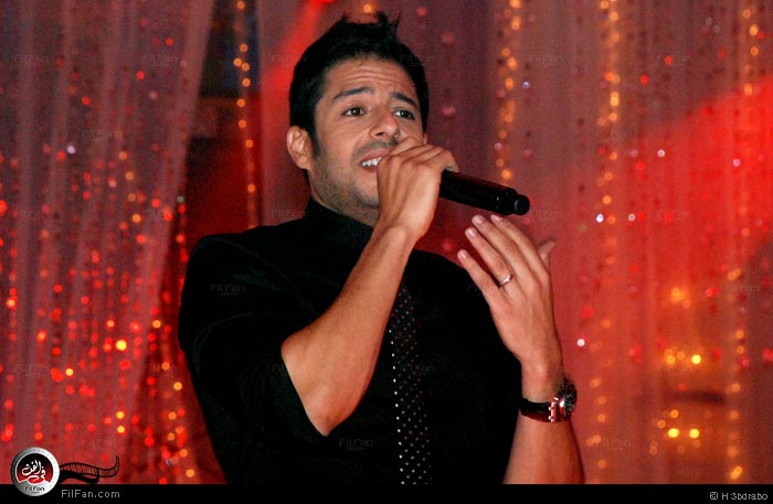 حماقي يغني تتر &quot;9 جامعة الدول&quot;