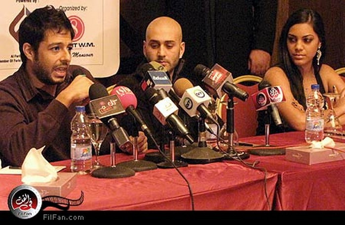 حماقي ومساري وشيزل أثناء المؤتمر