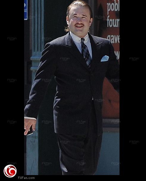 هالي جويل أوزمونت في كواليس فيلم Yoga Hosers