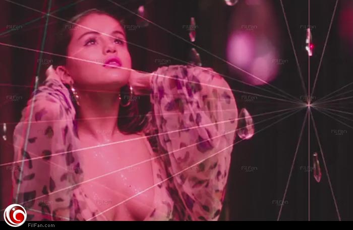سيلينا جوميز في لقطة من أغنية &quot;I Want you to Know&quot;