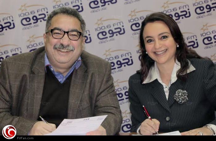 إبراهيم عيسى يوقع العقد مع هالة حجازي