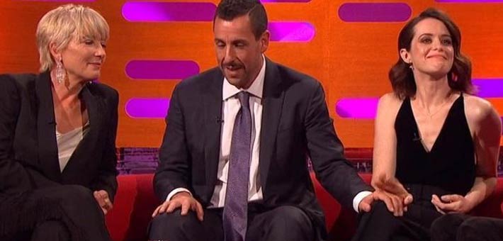 كلير فوي تبعد يد آدم ساندلر عنها