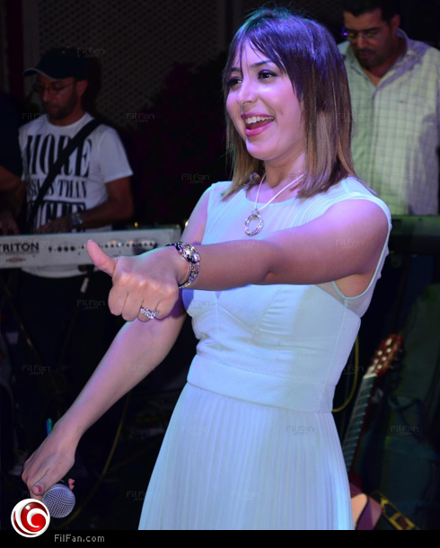 جنات في حفلها بكلية صيدلة جامعة الإسكندرية