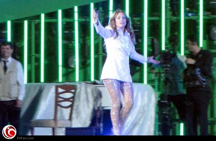 لوبيز تحتفل بعيد ميلاد رئيس تركمانستان