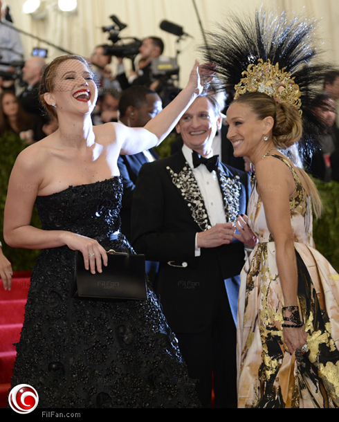 جينيفر لورانس تفسد صورة سارة جيسيكا باركر