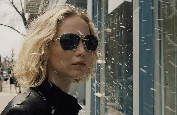 جينيفر لورنس في لقطة من فيلم Joy