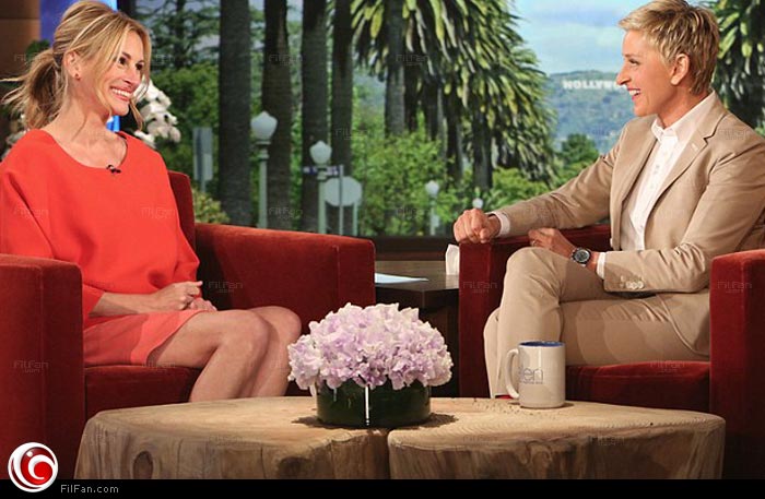 إلين ديجينيريس تحاور جوليا روبرتس