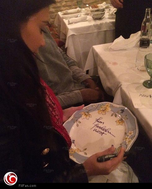 كيم وإمضائها الجديد