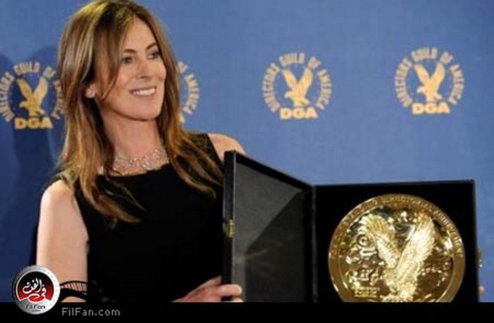 المخرجة كاثرين بيجلو وهى تتسلم جائزة الـ"جيلد" كأفضل مخرجة