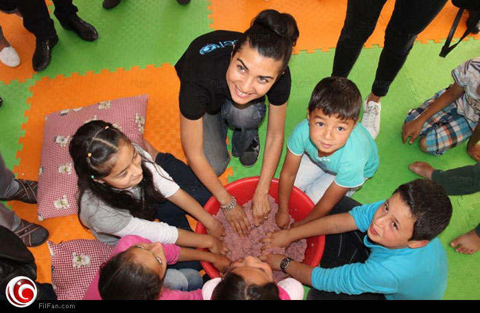 توبا تعلم أطفال سوريا إعادة تدوير الورق