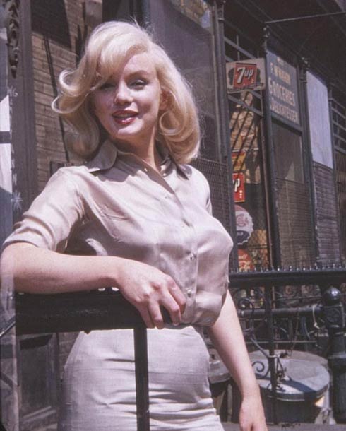 مارلين مونرو في حملها السري