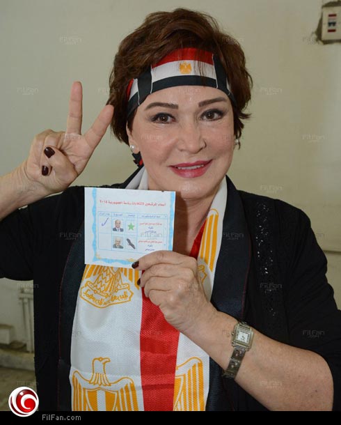 لبلبة تعلن ترشيحها للسيسي