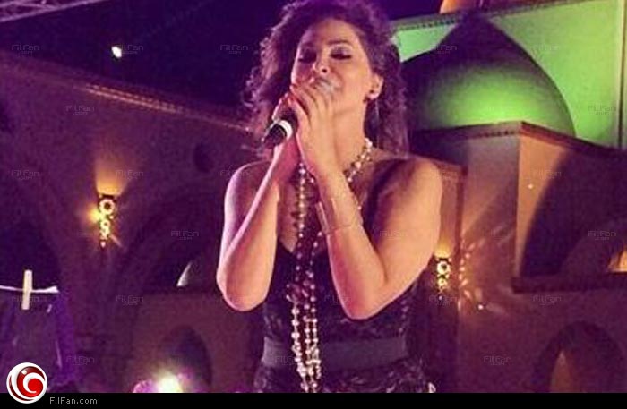 إليسا في حفلها بـ &quot;سهل حشيش&quot;