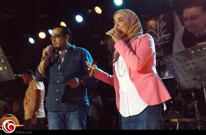 منى عبد الغني تغني مع علاء عبد الخالق