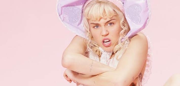 مايلي سايرس في أغنيتها المصورة الجديدة