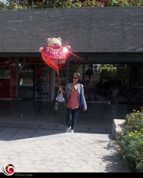 منى زكي تشتري هدية عيد الحب لأحمد حلمي