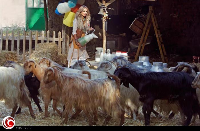 مايا دياب في لقطة من الكليب