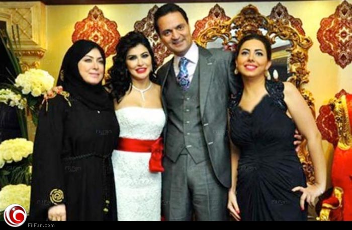 جومانا مراد مع أهل العريس 