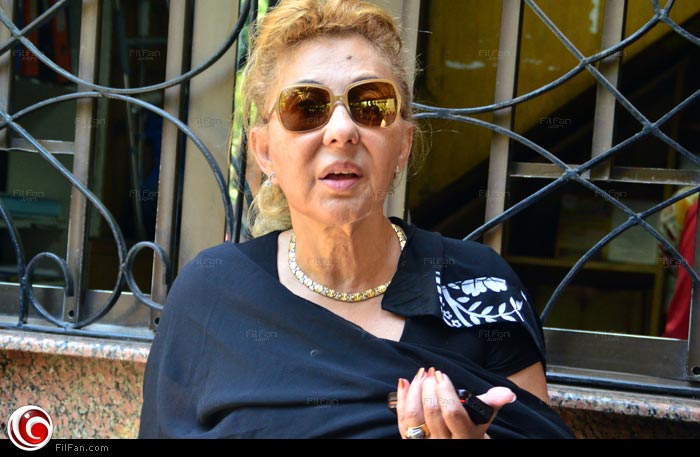 نادية الجندي في الجنازة