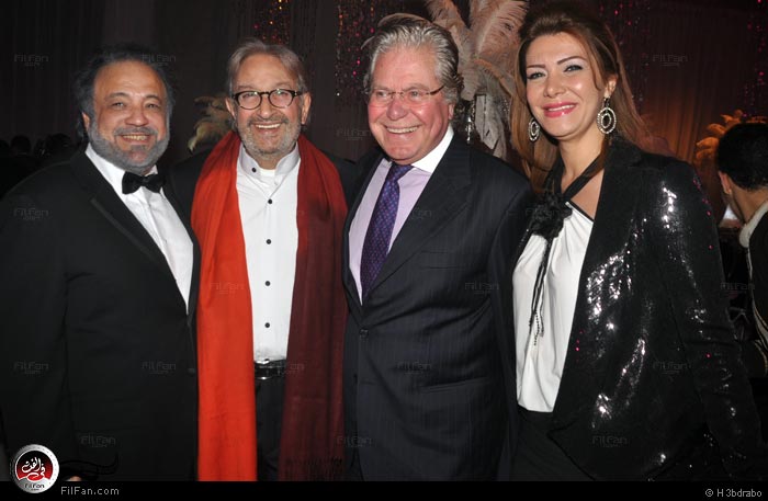 حسين فهمي ولقاء سويدان ونور الشريف مع المنتج محمد فوزي