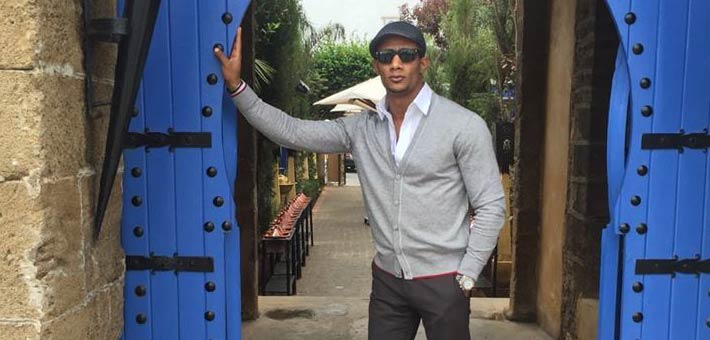 محمد رمضان يزور مسجد الحسن الثاني