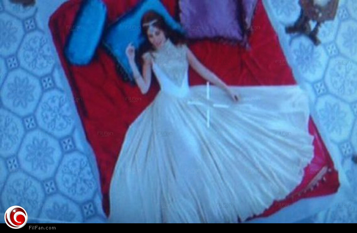 نانسي عجرم كما ستظهر في الكليب