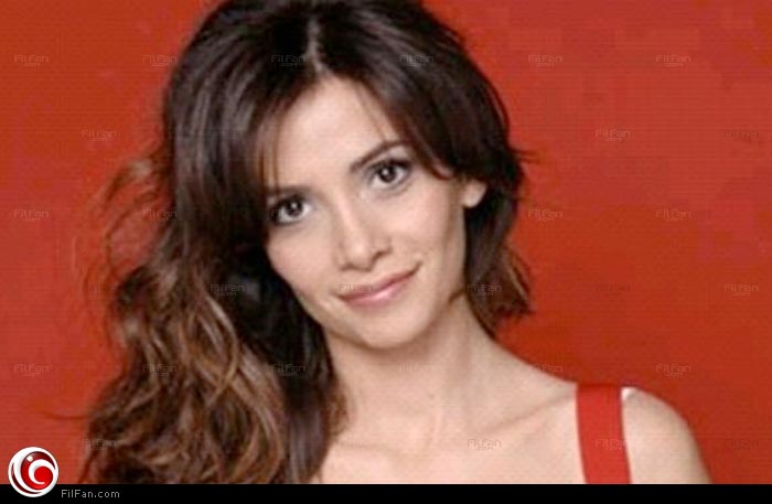 سونجول أودان الشهيرة باسم نور