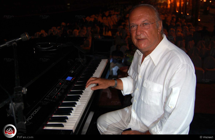 خيرت في الحفل